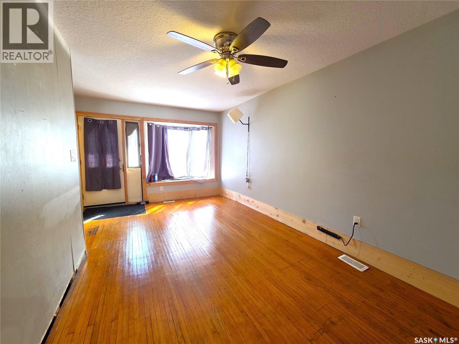 829 I AVENUE N — photo 3