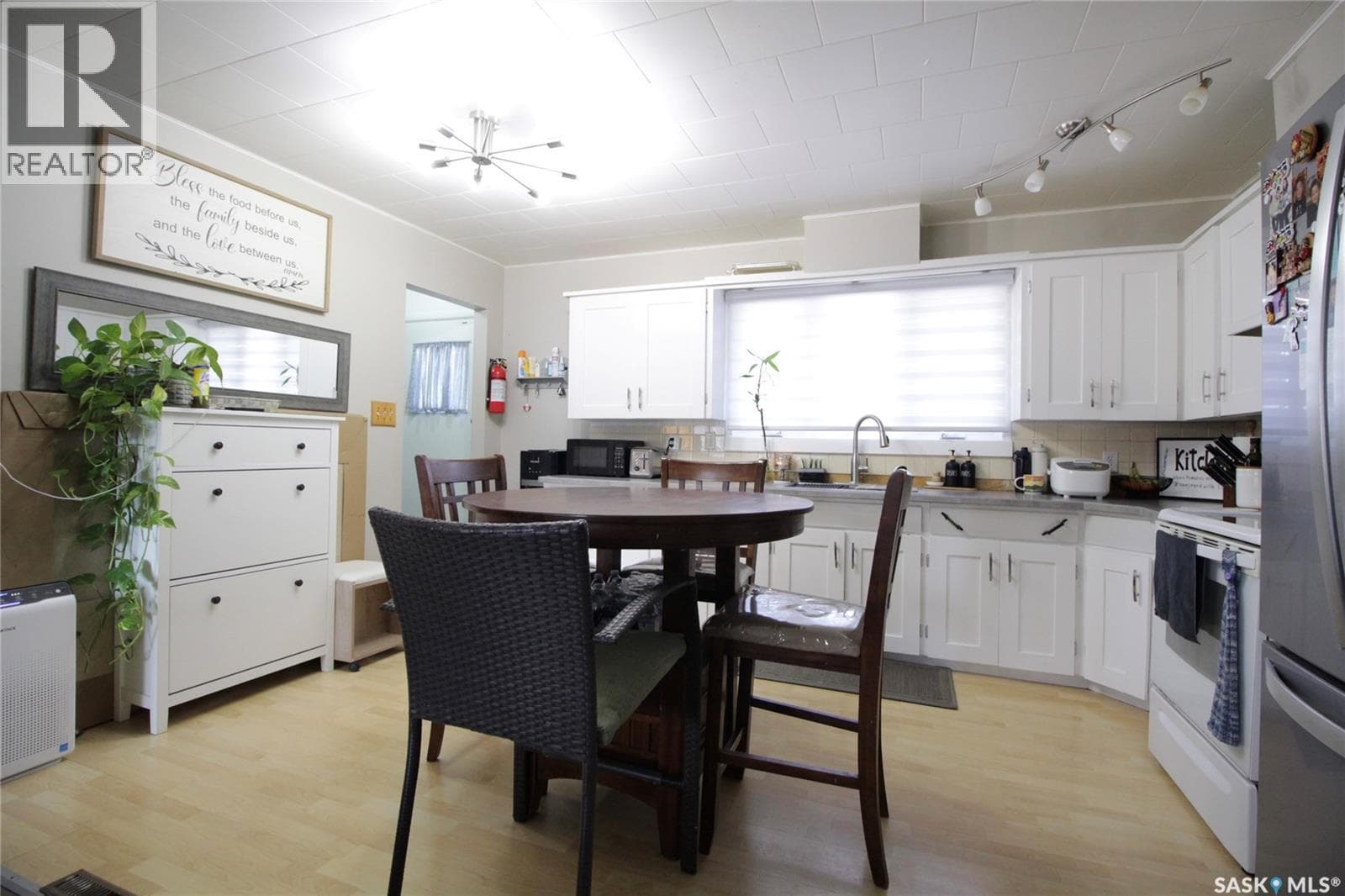 1101 Gordon STREET — photo 4