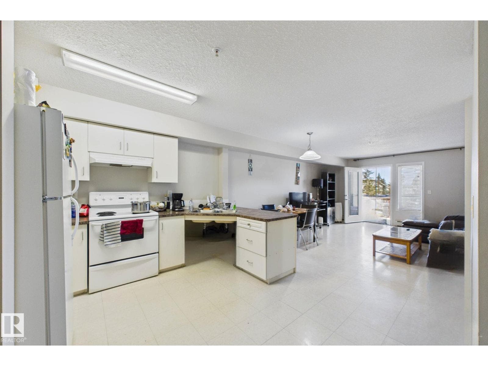 #220 80A Kelloway CR — photo 2