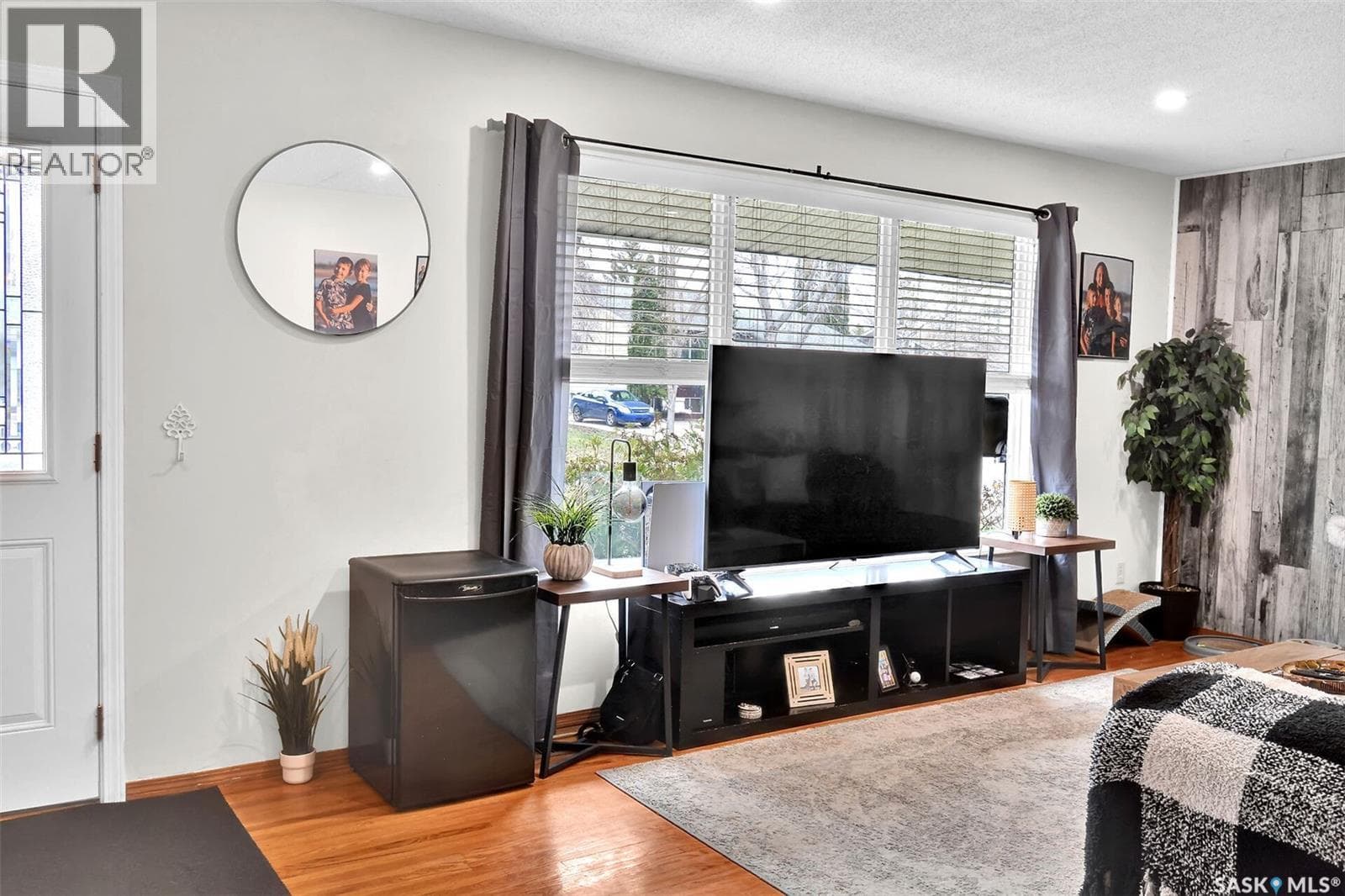 1622 Bradwell AVENUE — photo 5