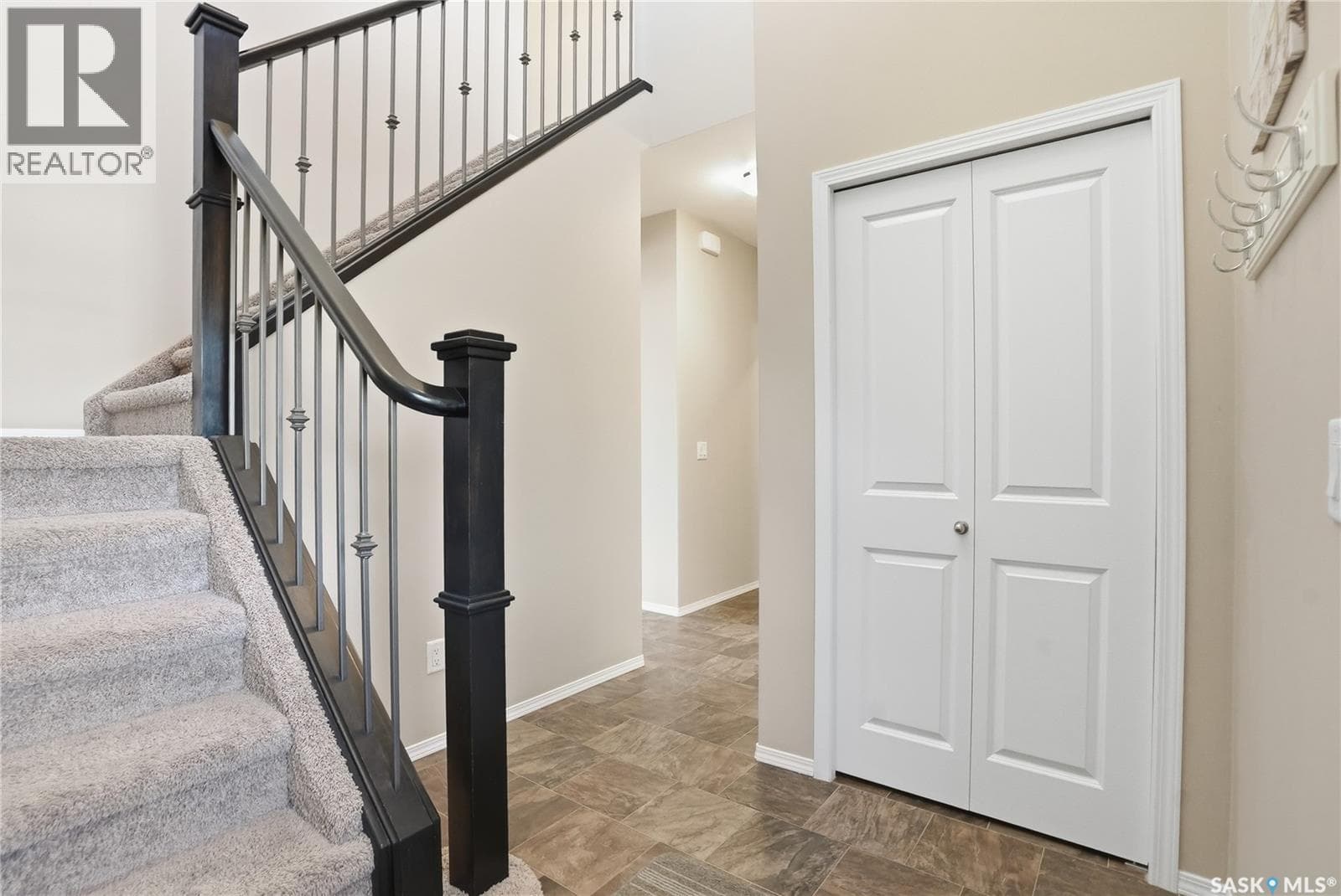 983 Pringle COVE — photo 3