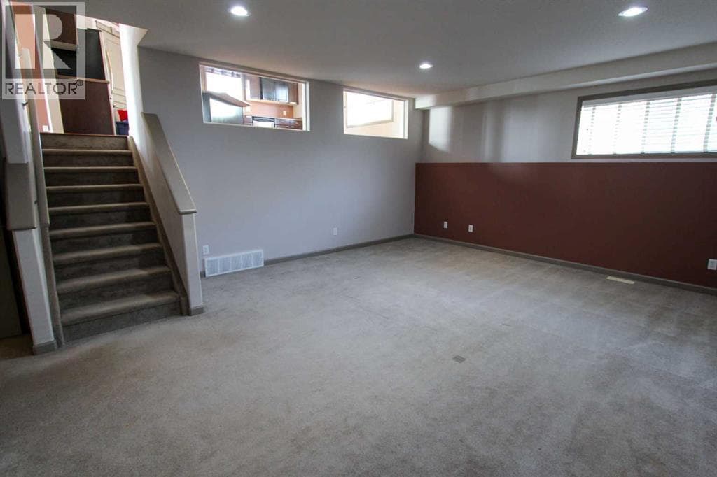 11046 66 Avenue — photo 3