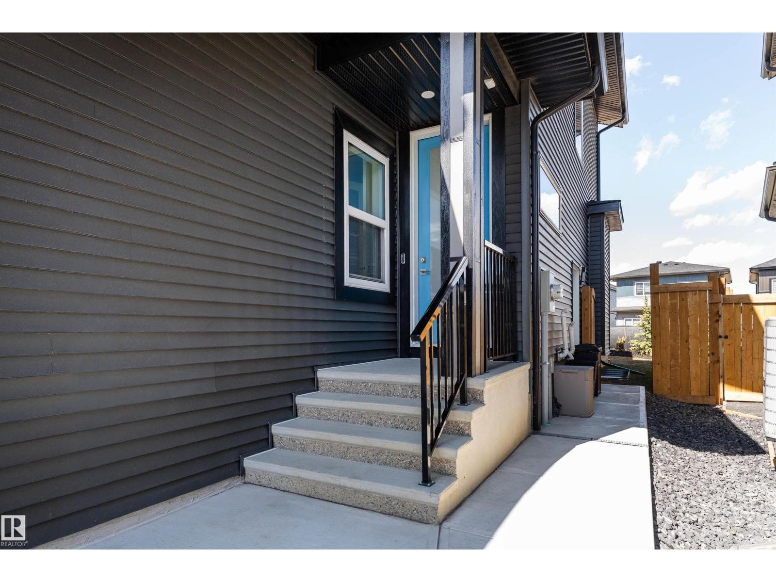 18 KIWYCK LI — photo 4