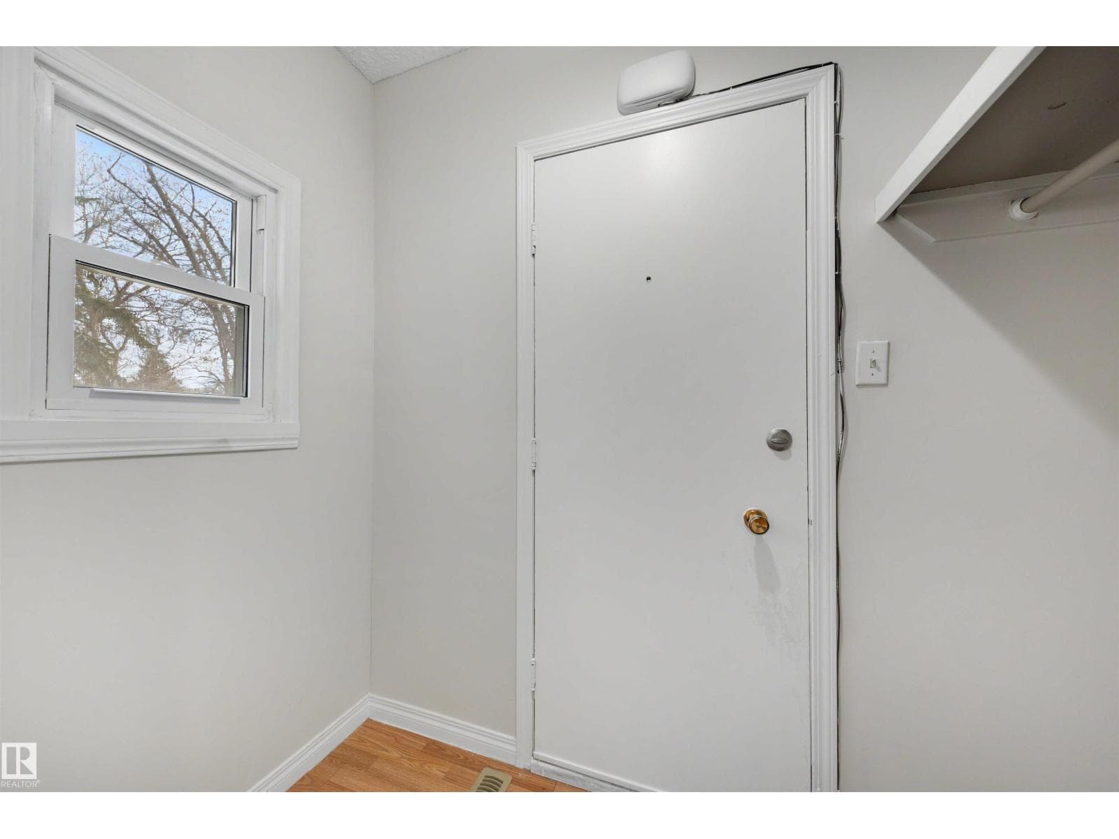 11421 68 ST NW — photo 2