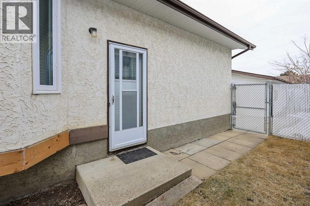 56 Elder Street — photo 3