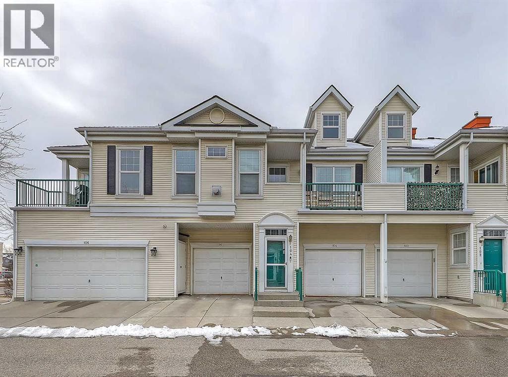 104 Prestwick Gardens SE — photo 2