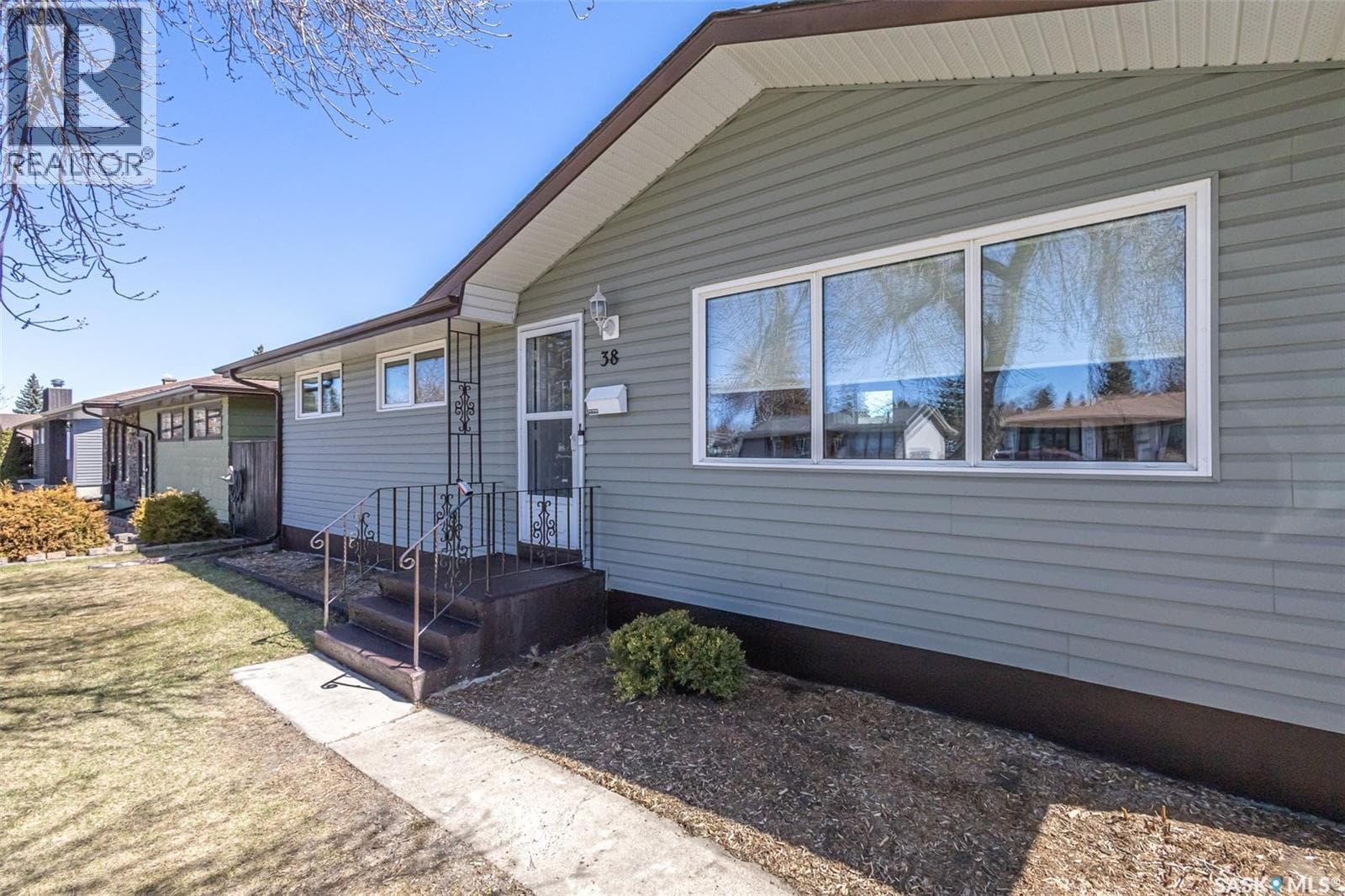 38 Morris DRIVE — photo 2