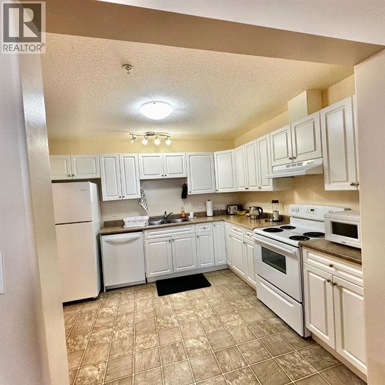 101, 9508 99 Street — photo 3