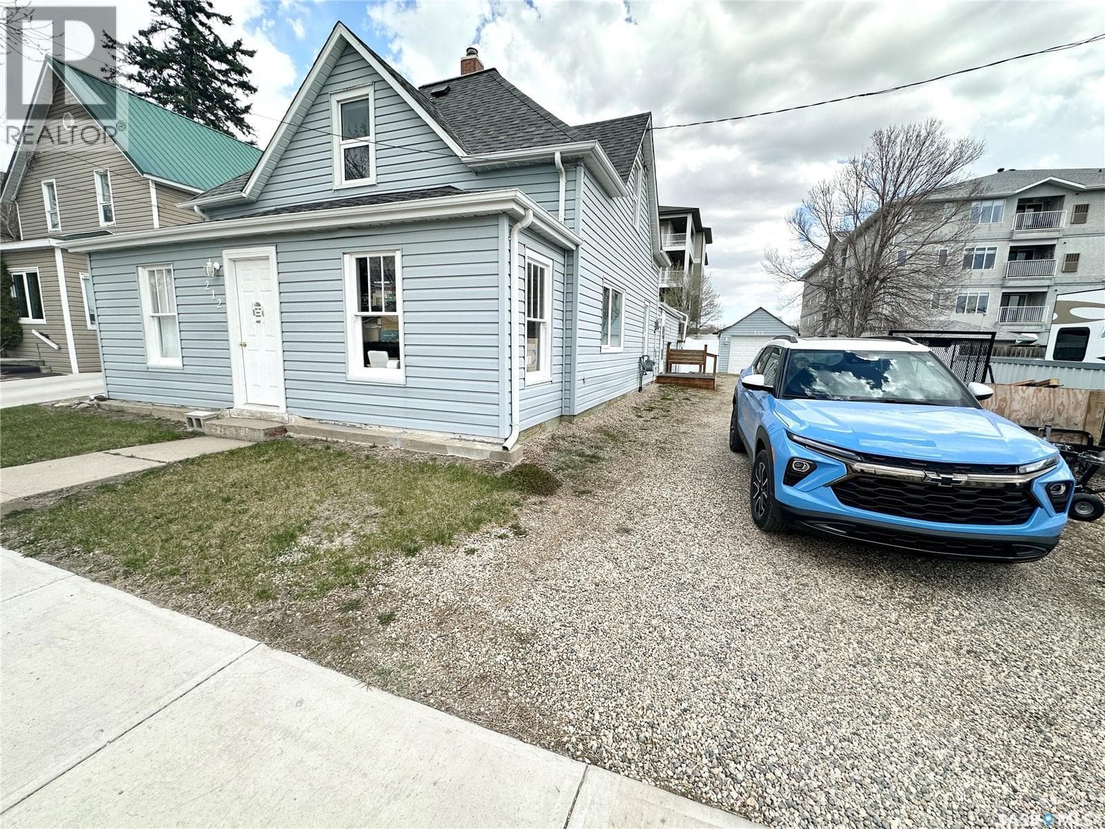 212 Foster STREET — photo 2