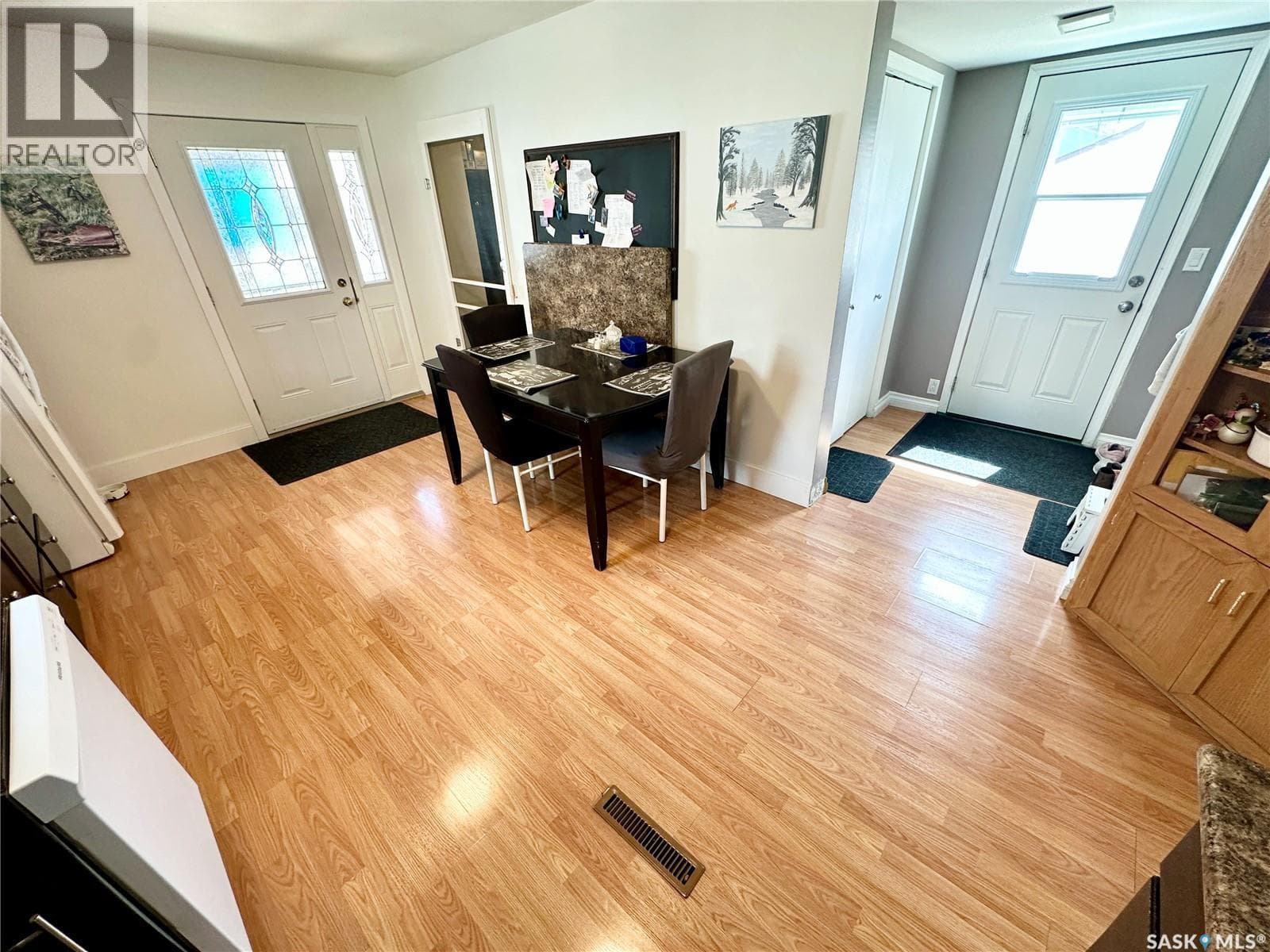 212 Foster STREET — photo 5