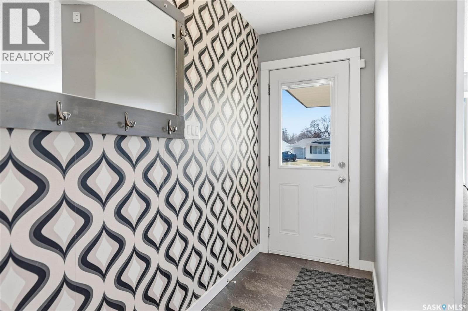 18 Mackie CRESCENT — photo 3
