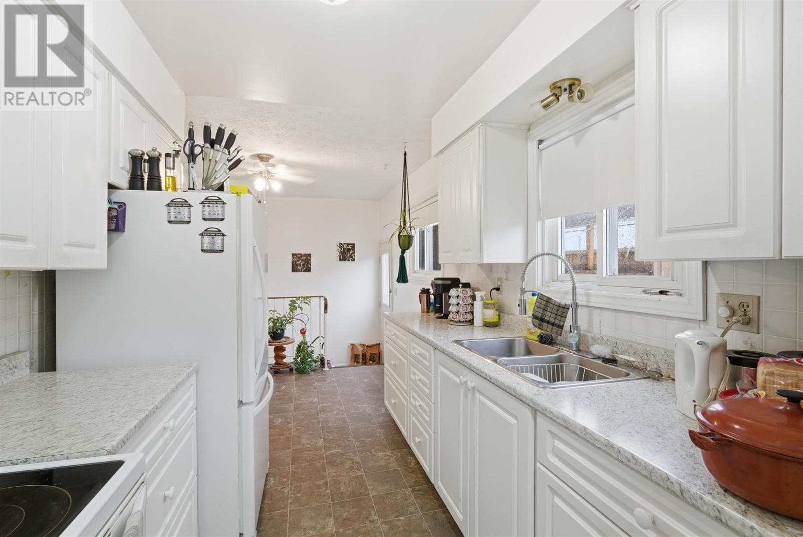 29 Laurier RD — photo 4