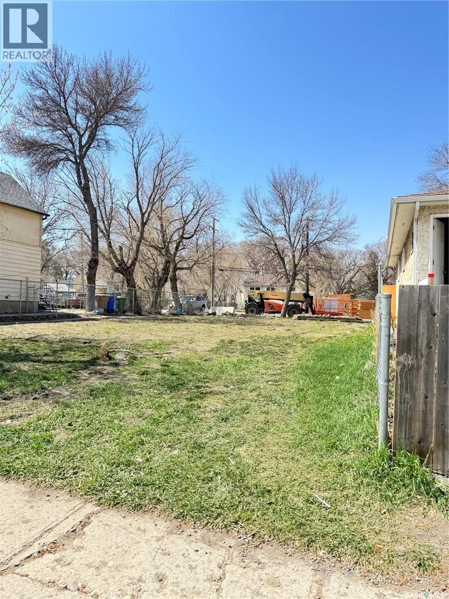 1122 Angus STREET — photo 2