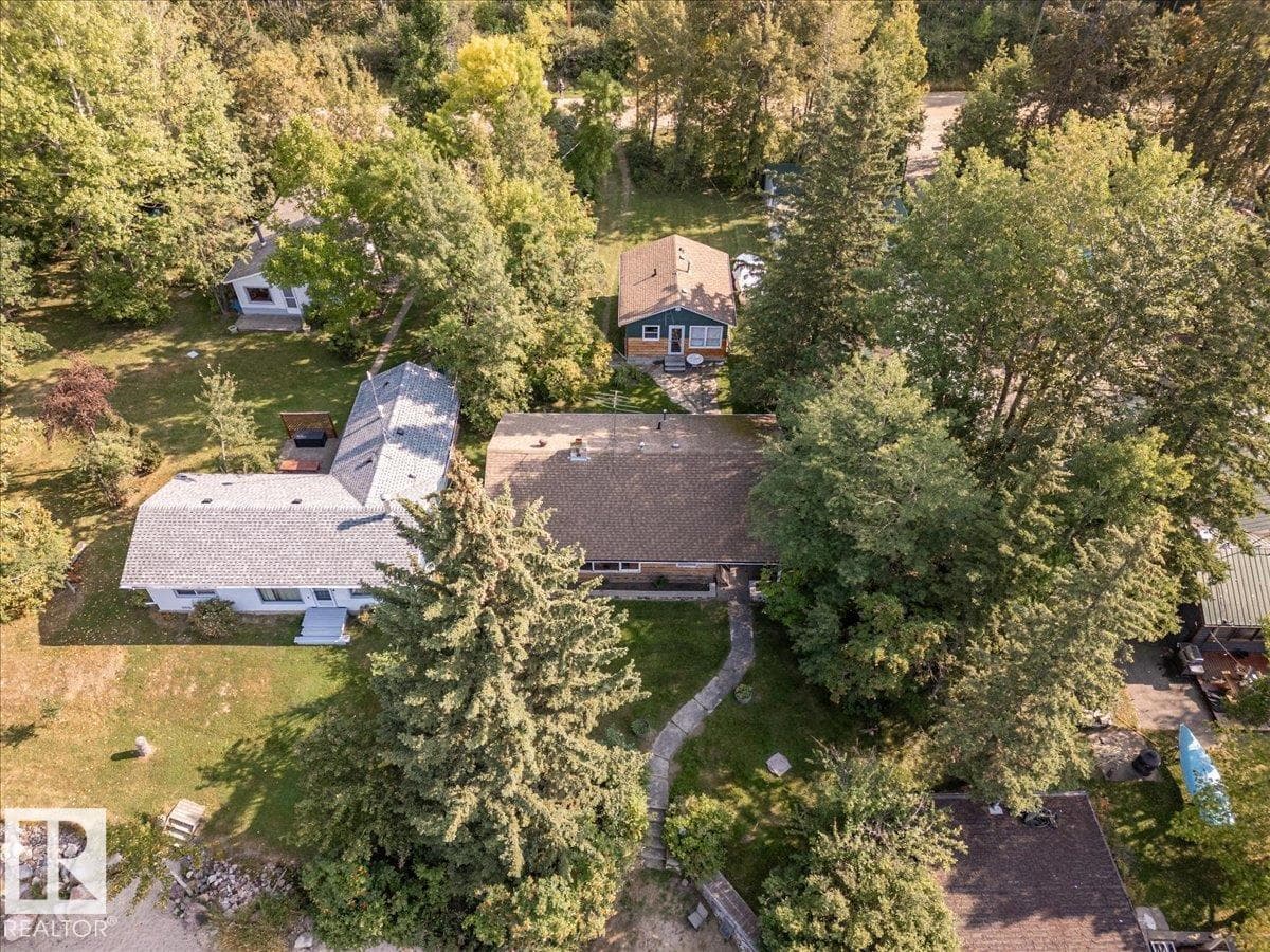 60 Beach Ave — photo 2