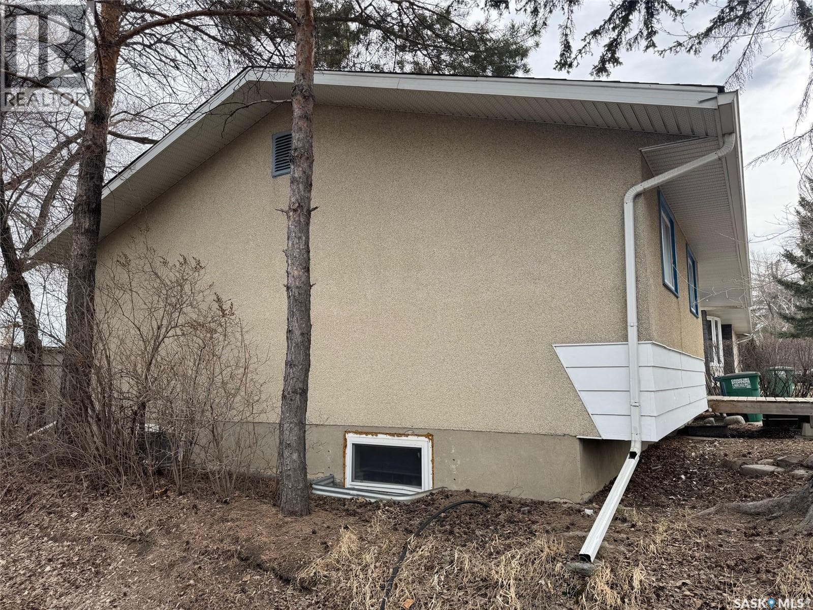 190 CARLETON DRIVE — photo 5