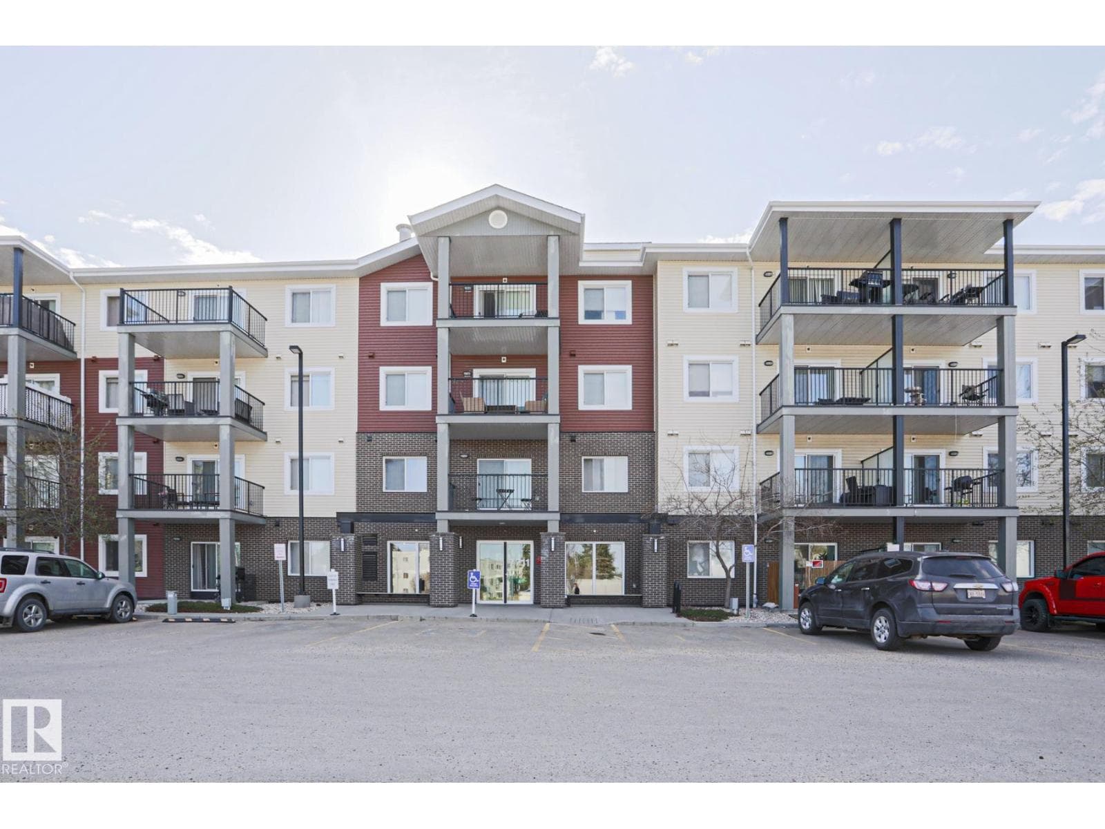 #303 7711 71 ST NW NW