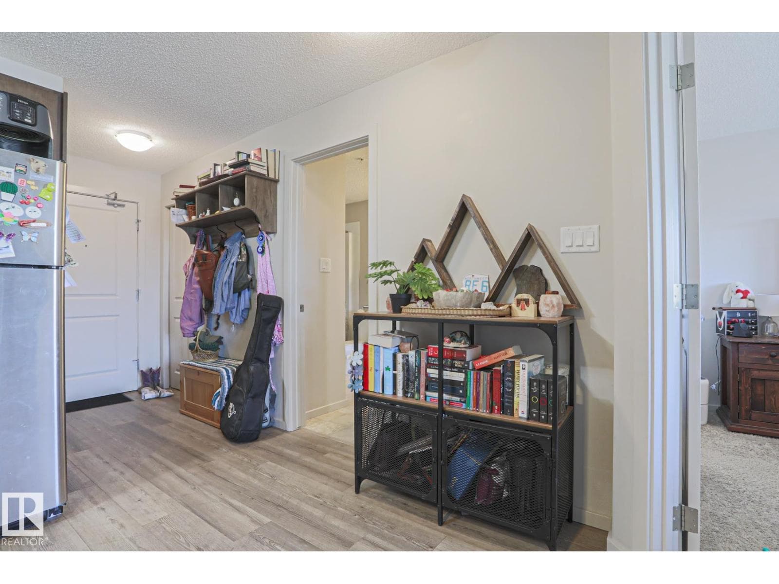 #303 7711 71 ST NW NW — photo 5