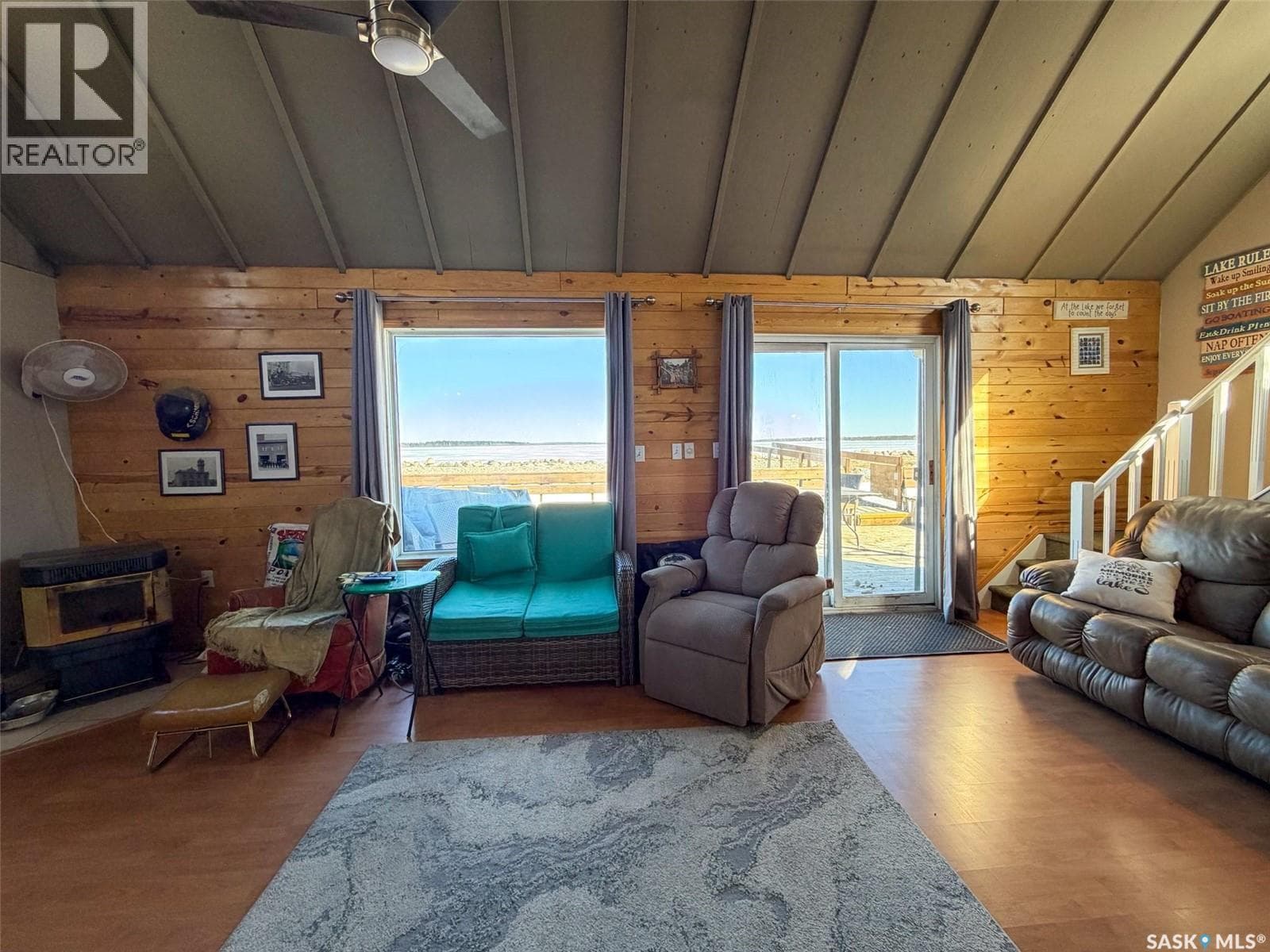 Meeting Lake Cabin — photo 4