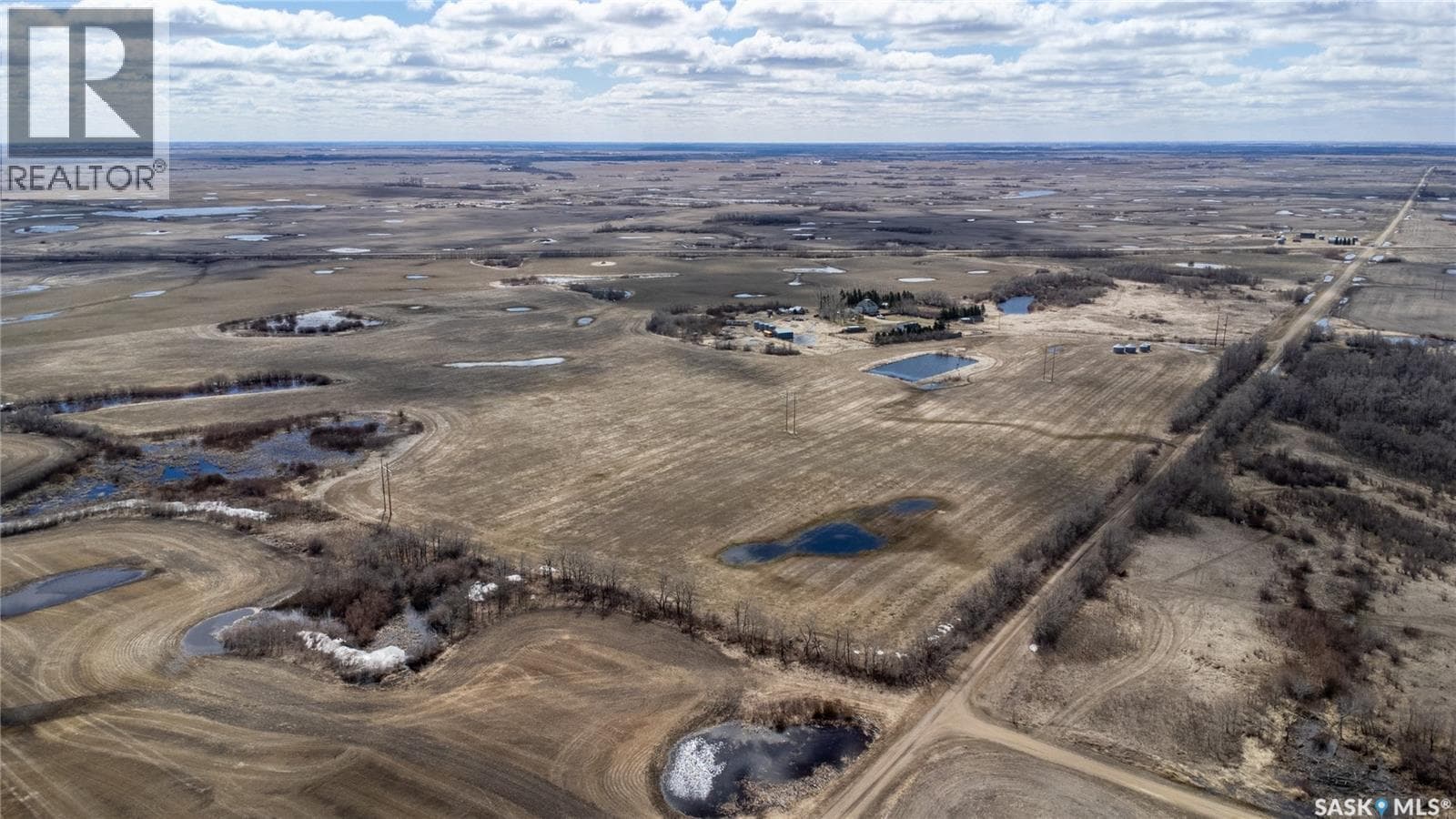 Neudorf Farm - NW 20-20-07 W2