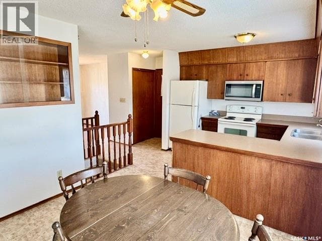 208 2nd STREET NE — photo 2