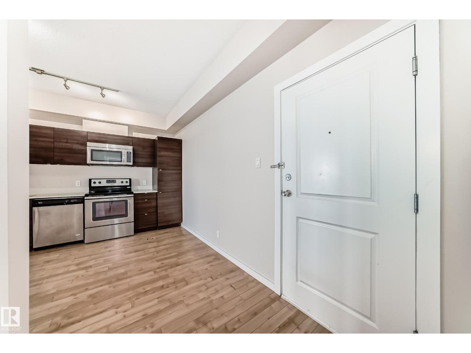 #413 9519 160 AV NW — photo 5