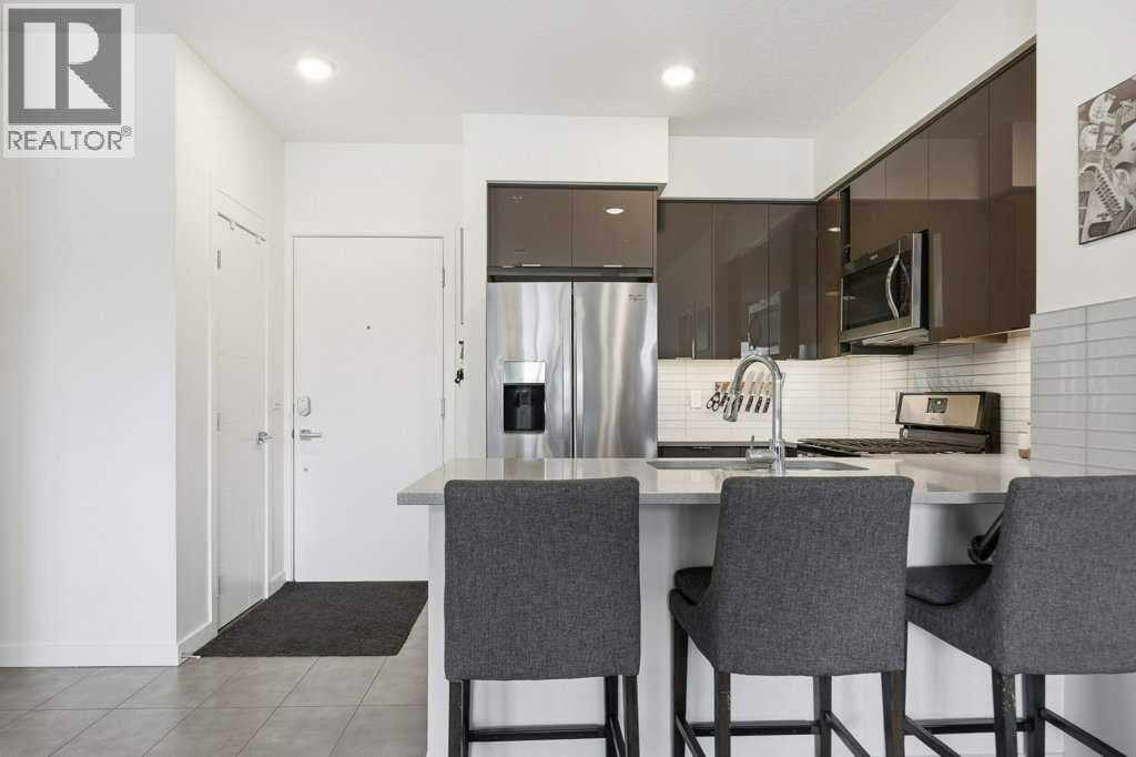 305, 120 18 Avenue SW — photo 3