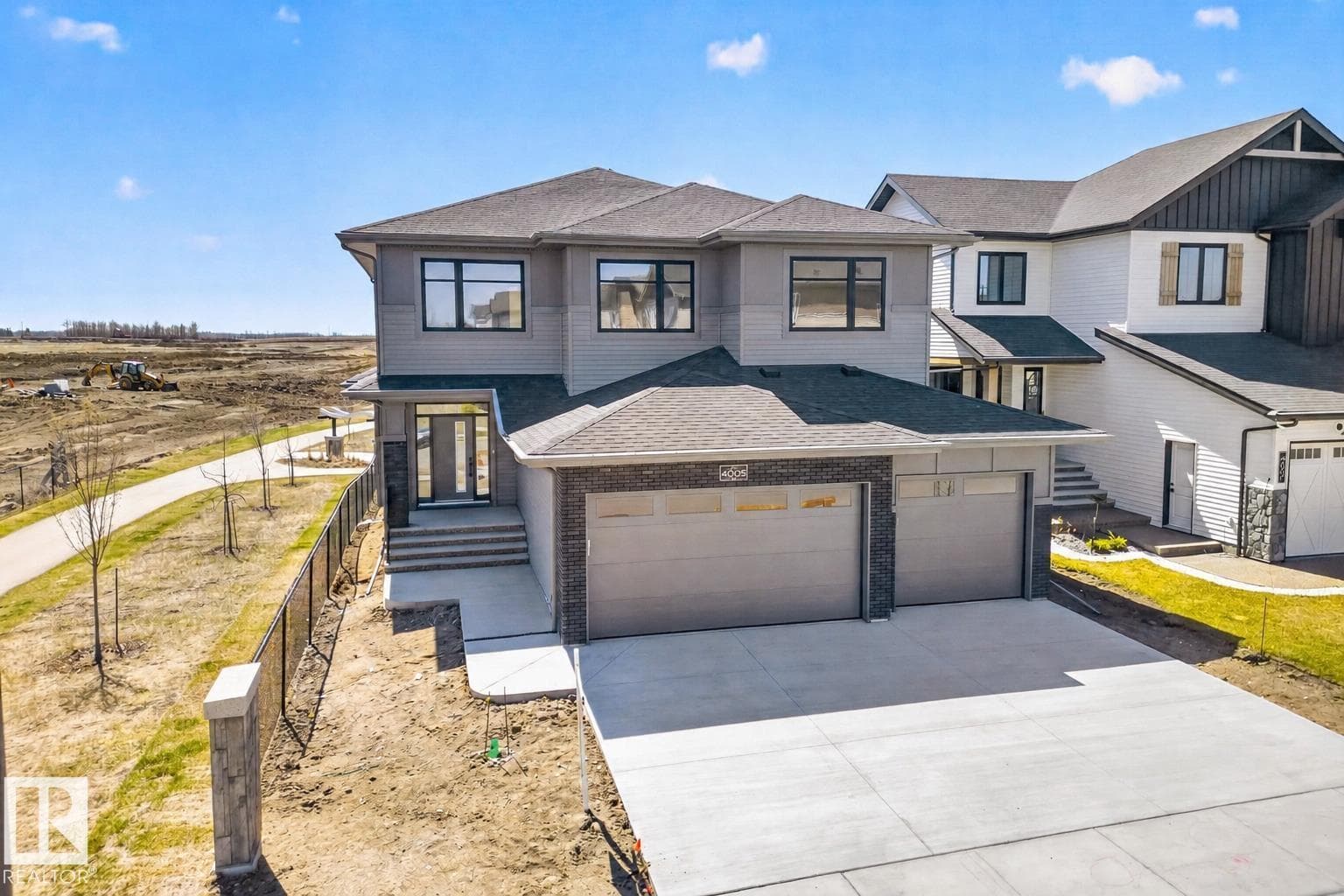 4005 40 Ave