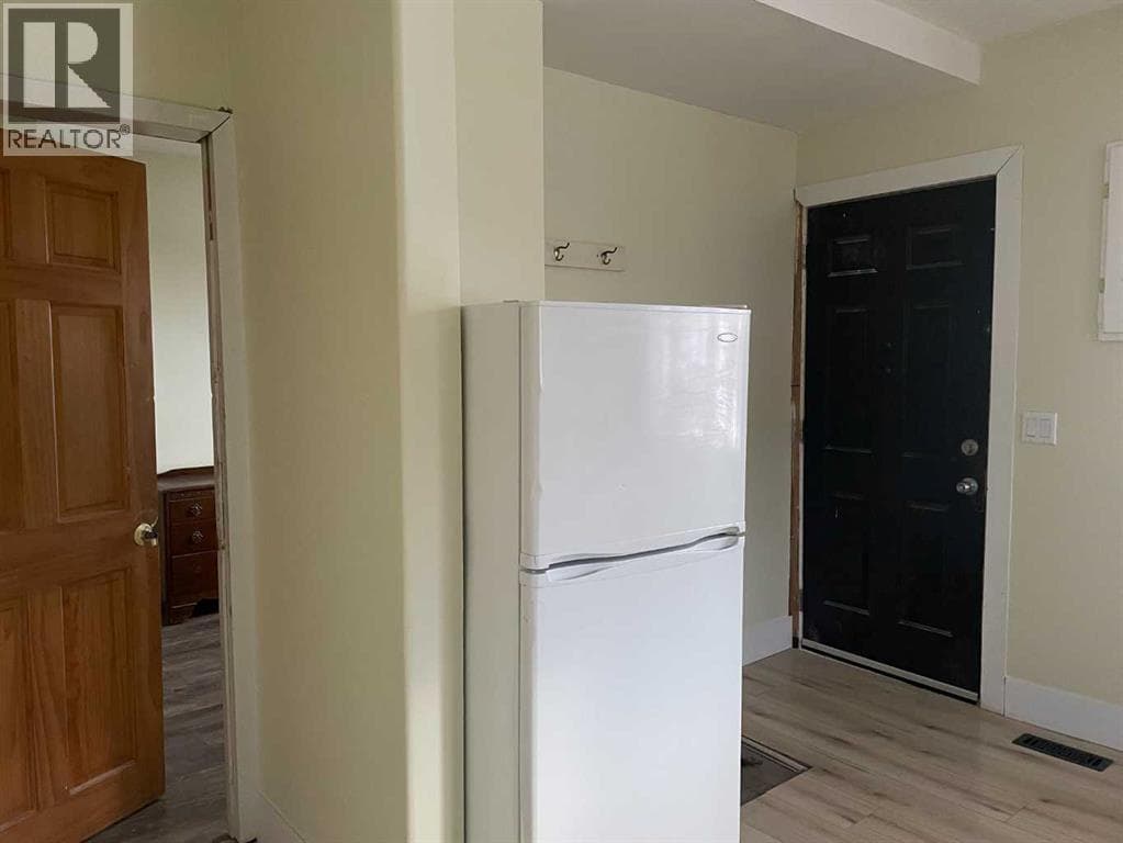 10915 104 Ave Avenue — photo 5