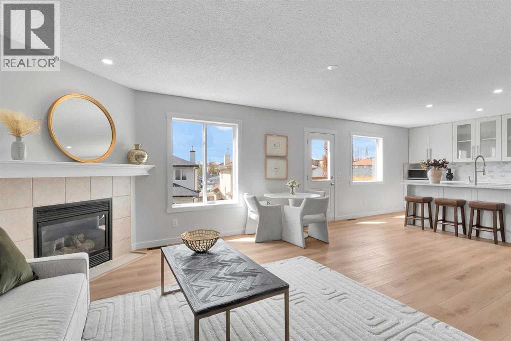 214 Royal Birch View NW — photo 3