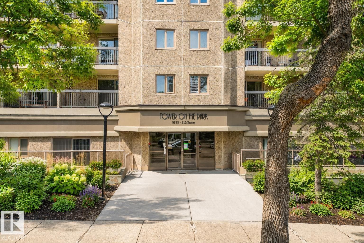 #103 9715 110 ST NW