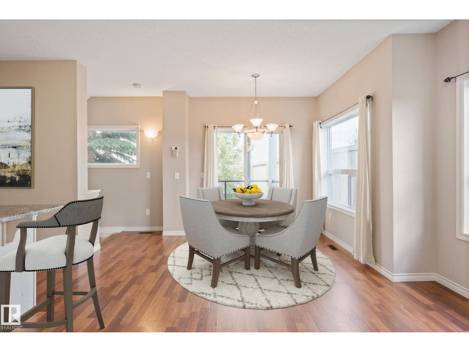 #59 3010 33 AV NW — photo 5