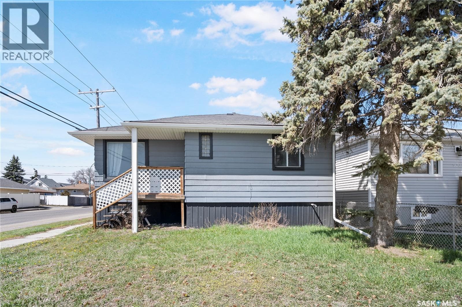 978 Lindsay STREET — photo 3