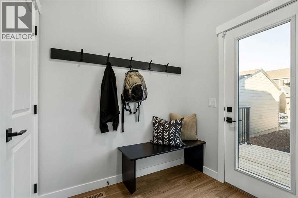 1277 Alpine Avenue SW — photo 5