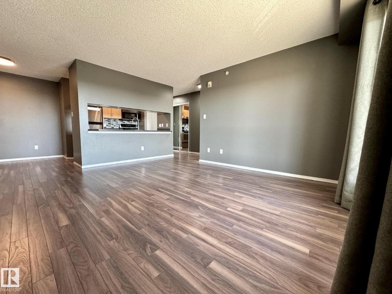 #516 2430 GUARDIAN RD NW — photo 2