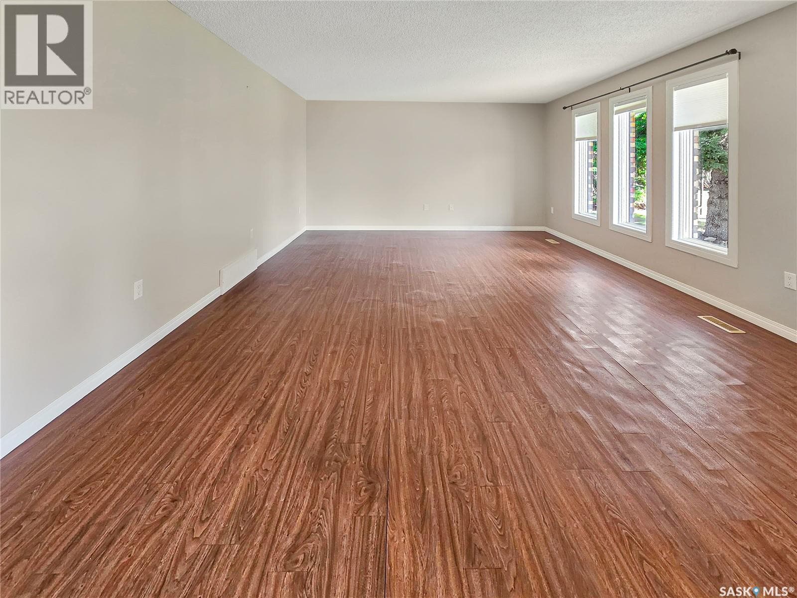 624 Boundary AVENUE S — photo 4