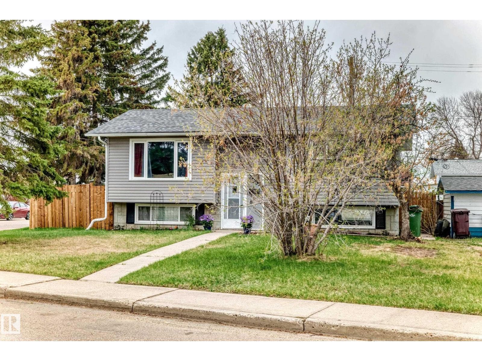 3802 52 ST — photo 3