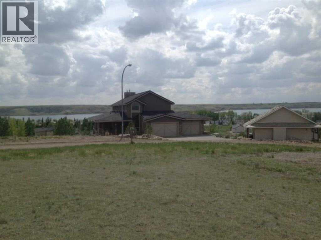 206 Royal Oak Lane S — photo 3