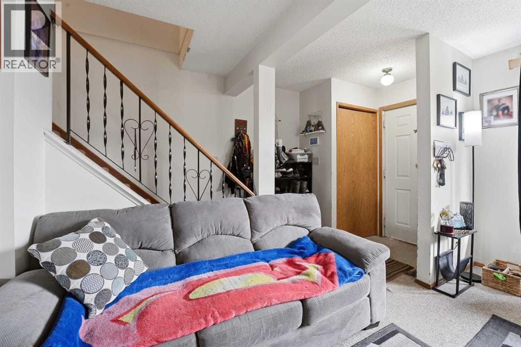 39 Greene Close — photo 3