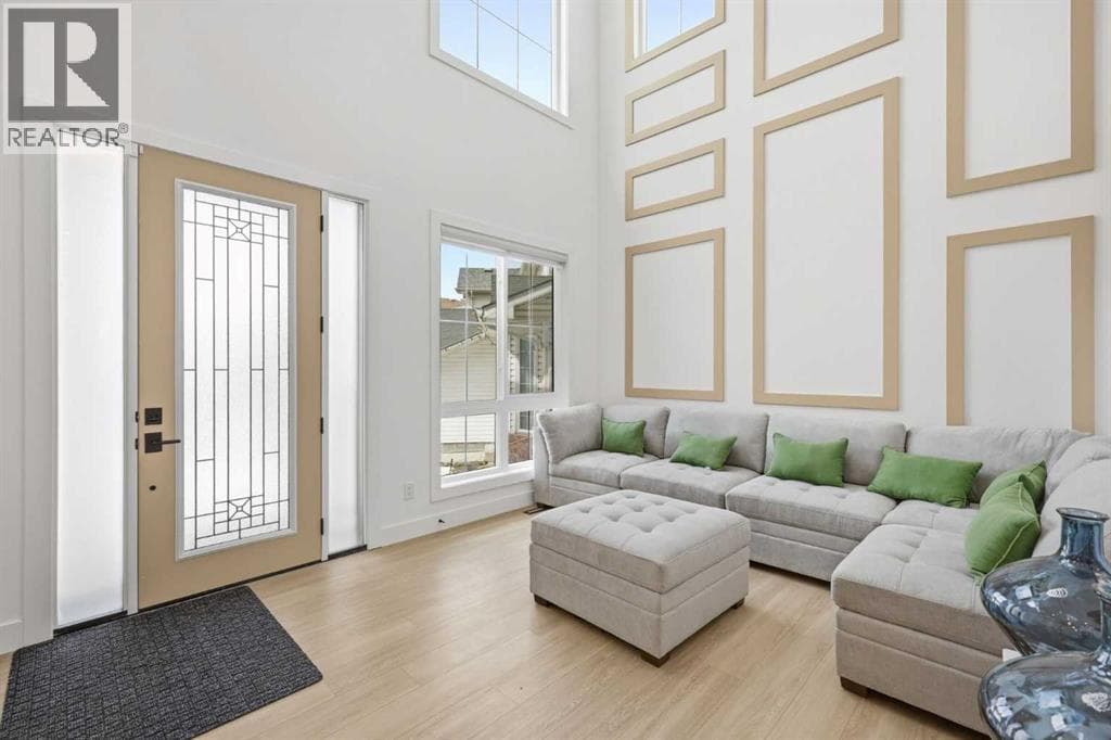 230 Royal Birch View NW — photo 4
