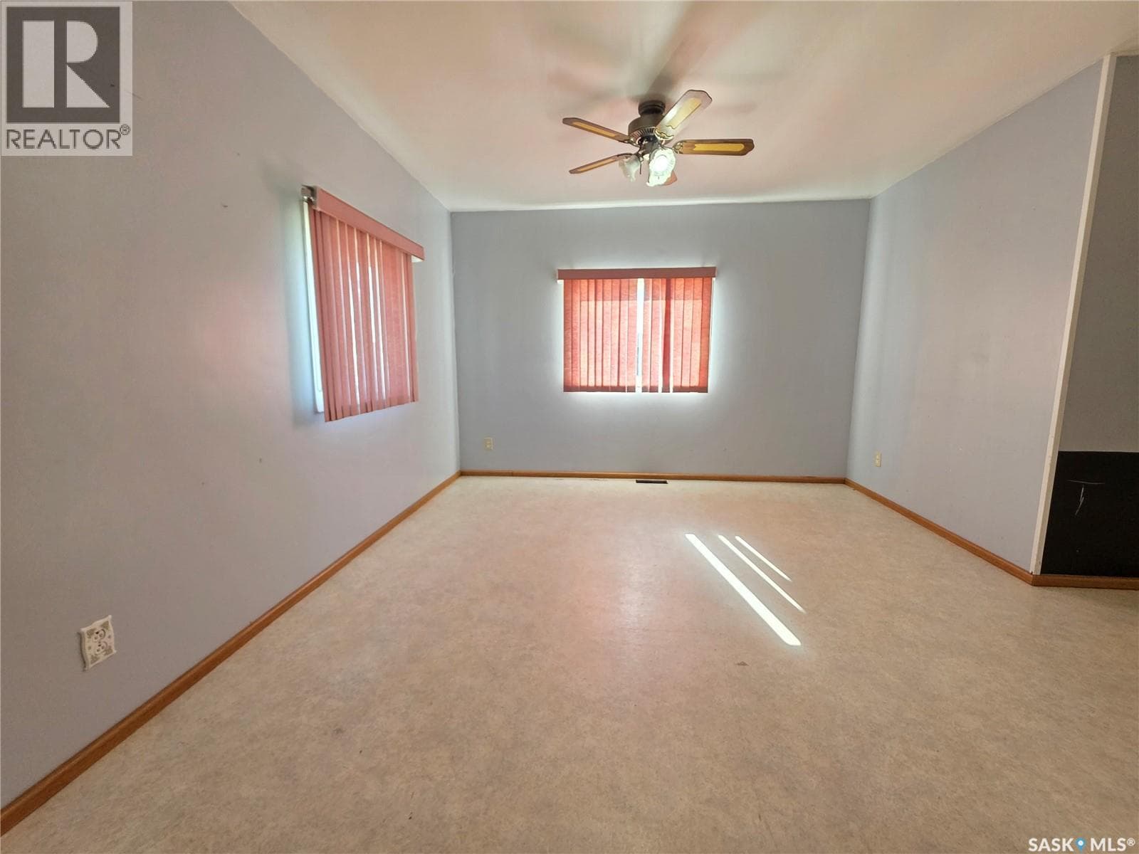 111 Warwick STREET — photo 5