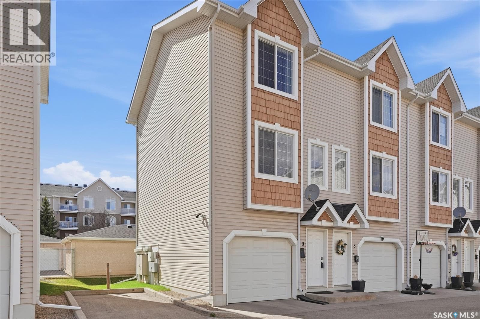 9 243 Herold TERRACE — photo 3
