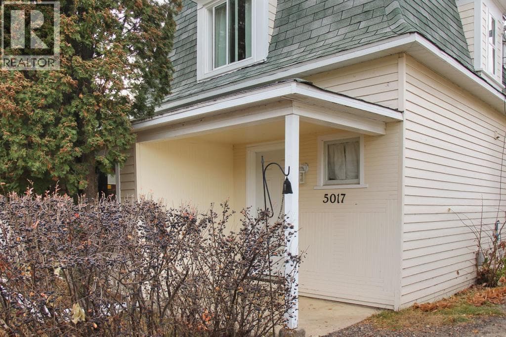 5017 49A Street — photo 3