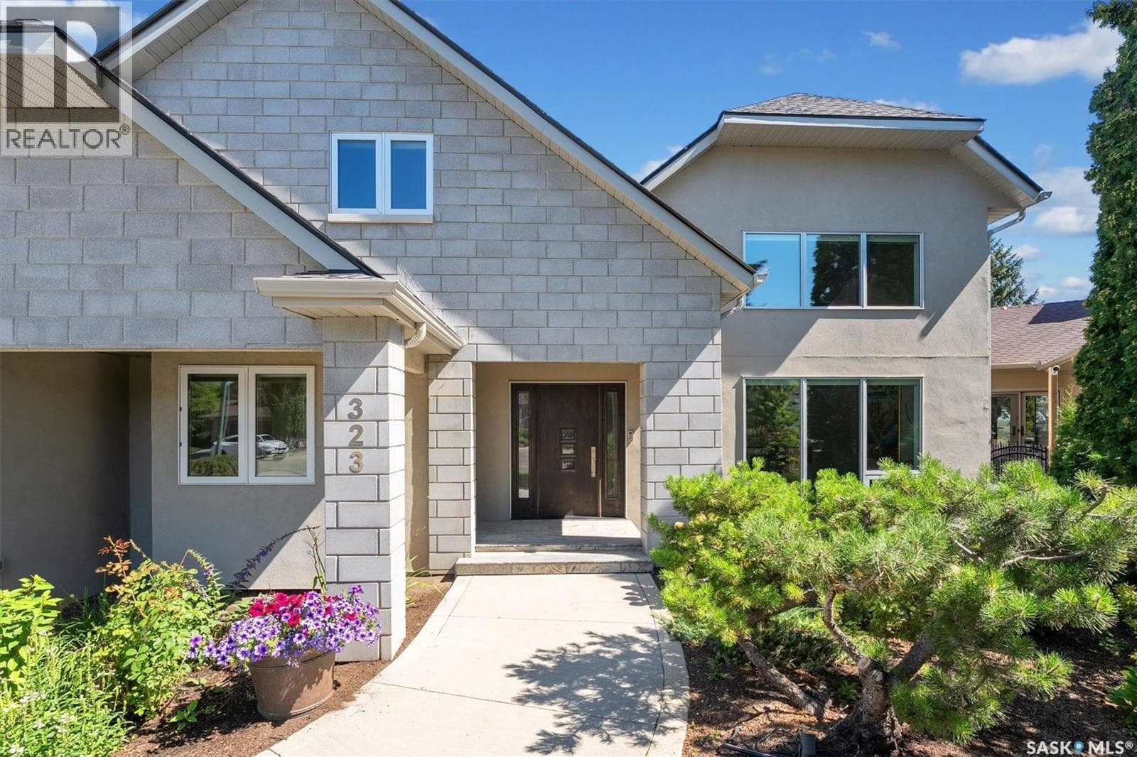 323 Mallin CRESCENT — photo 3