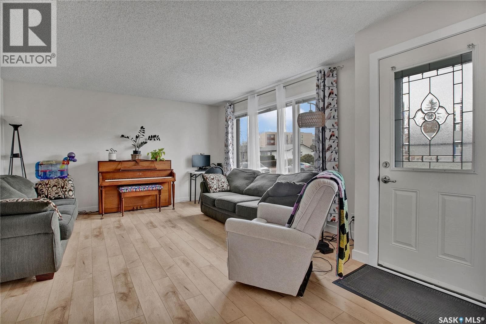 1104 McMillan AVENUE — photo 2