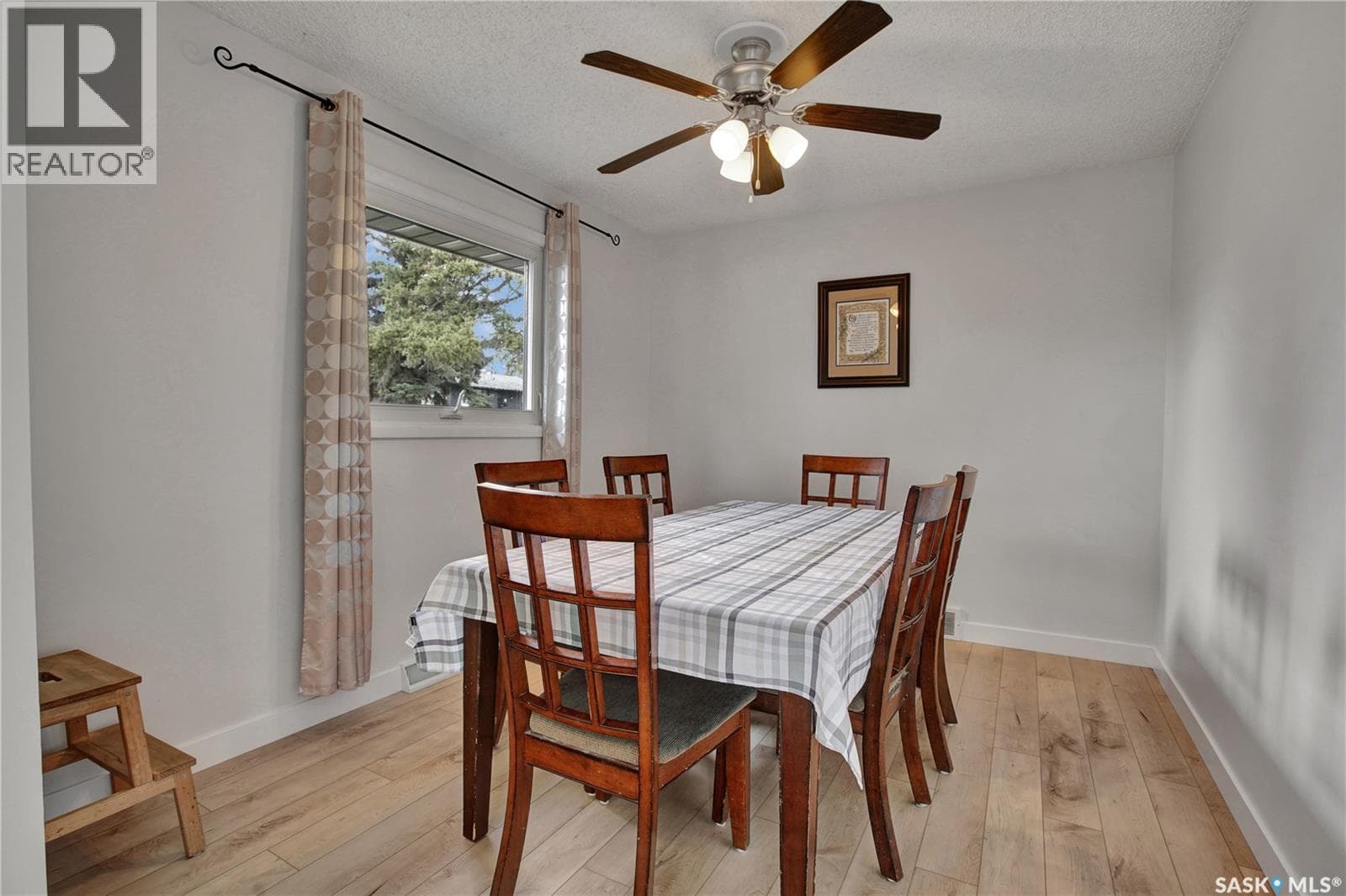 1104 McMillan AVENUE — photo 4
