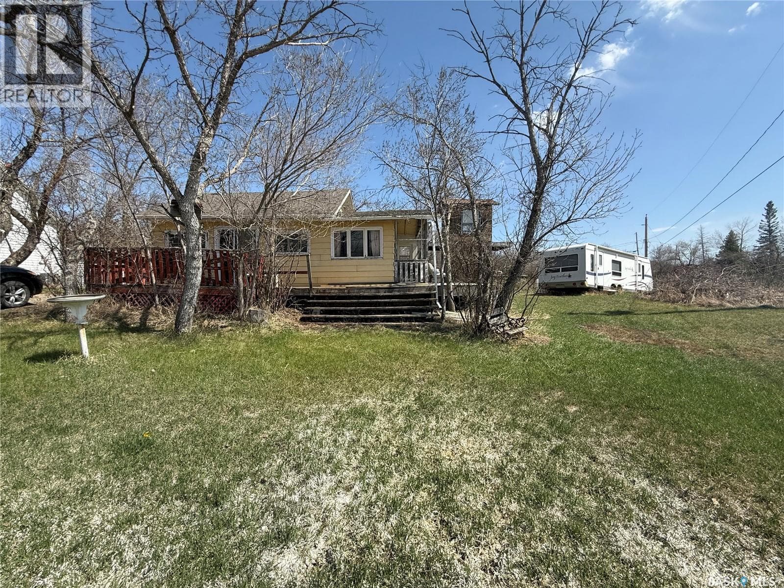 407 Idylewylde AVENUE — photo 2