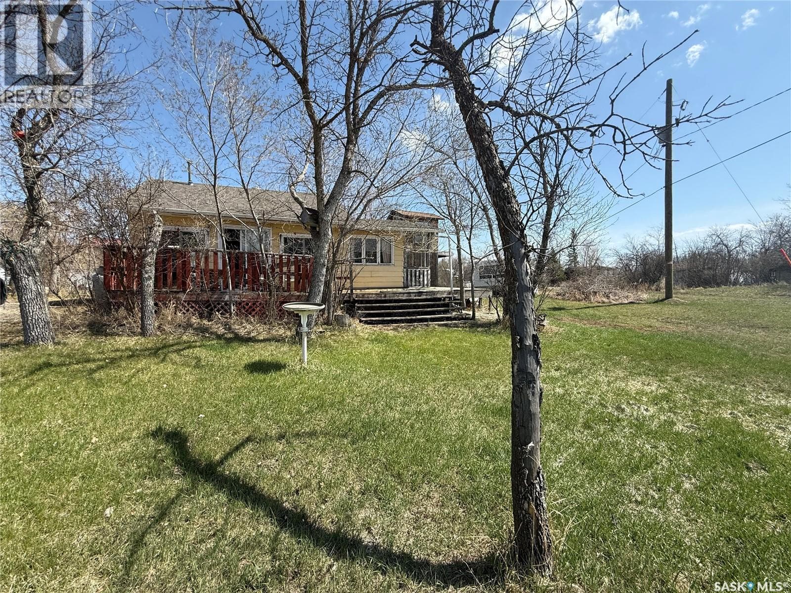 407 Idylewylde AVENUE — photo 3