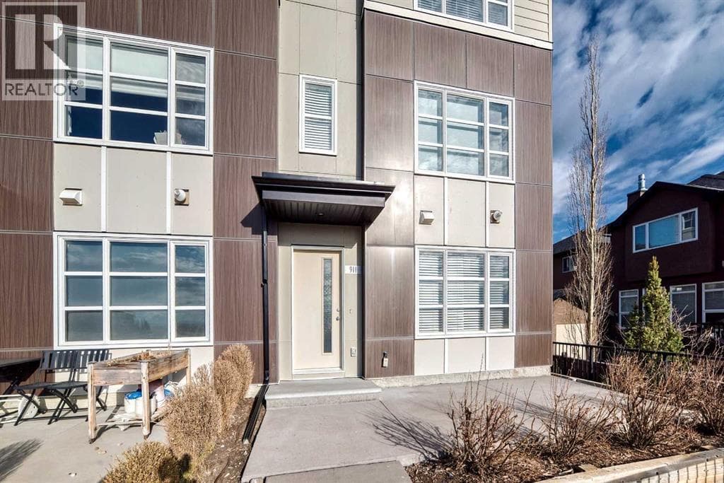 911 Evansridge Park NW
