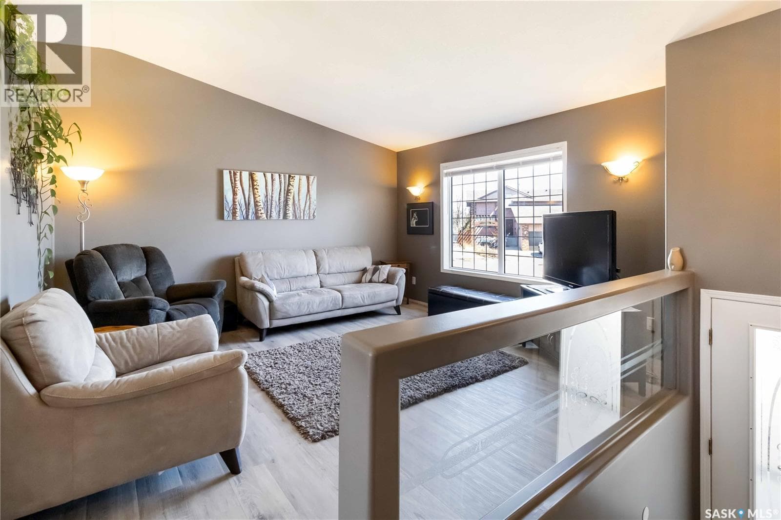 343 COBEN CRESCENT — photo 3