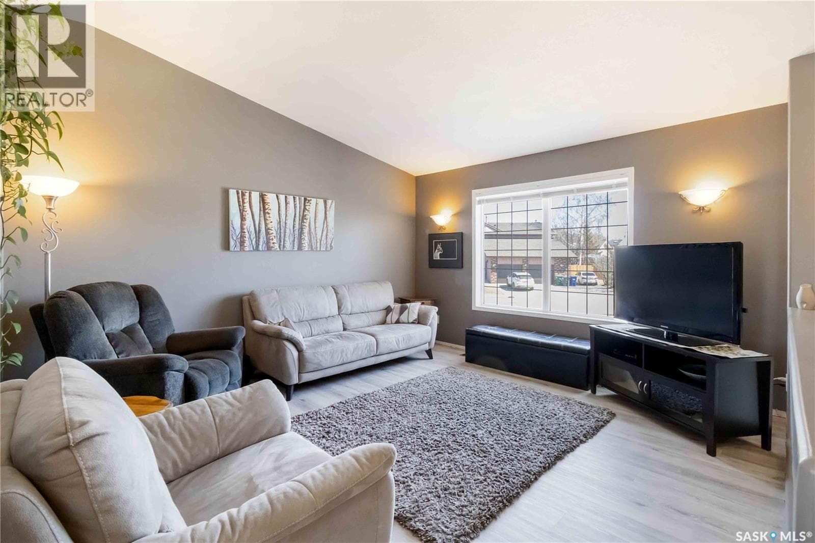 343 COBEN CRESCENT — photo 4